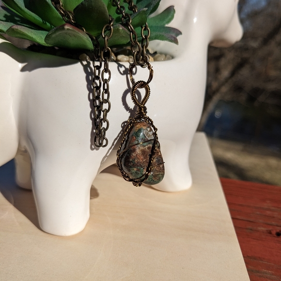 Groovy Jasper Stone Bronze Wire Wrapped Necklace Artisan Wearable Art Handmade - Picture 9 of 17